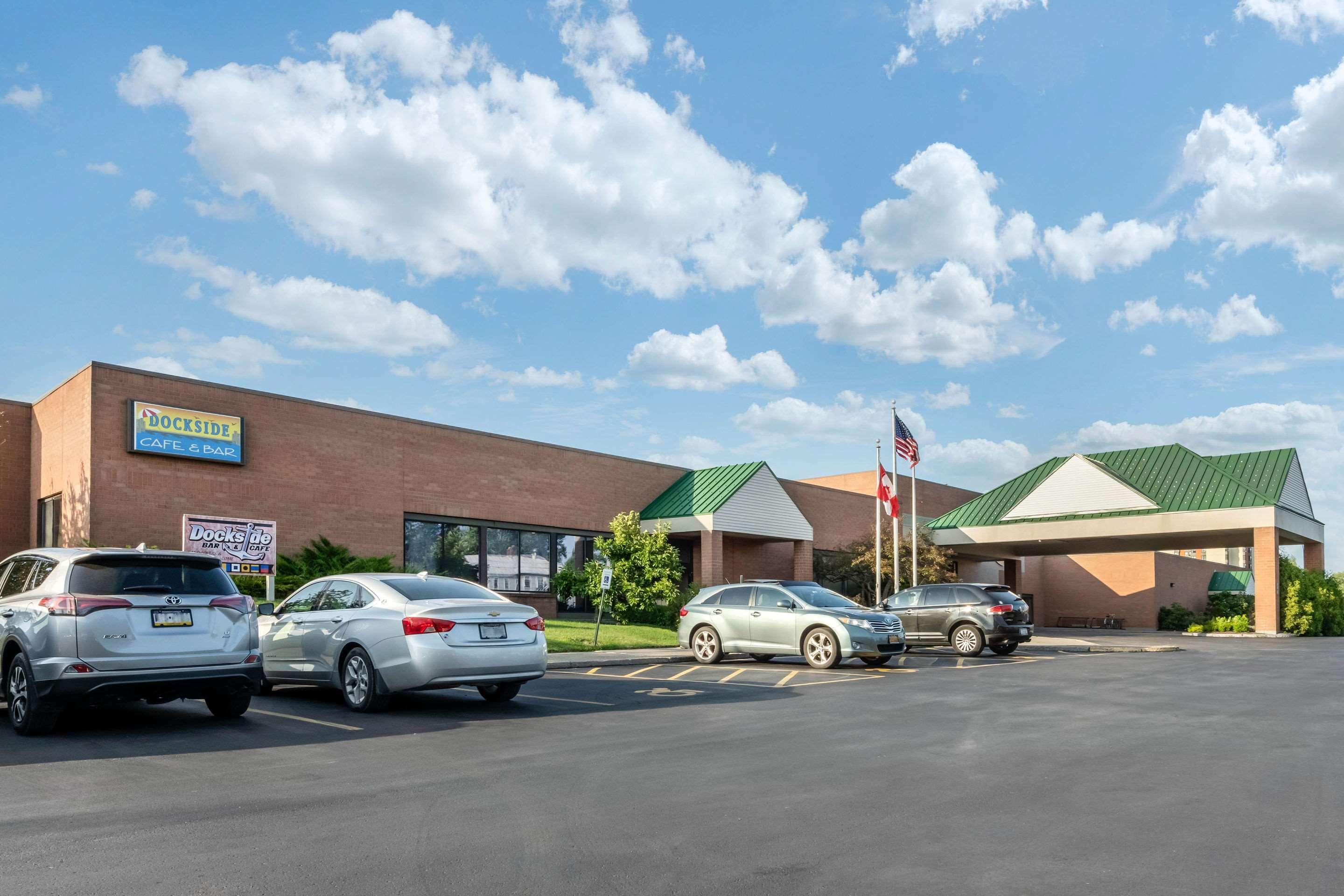 Clarion Hotel Conference Center On Lake Erie Дюнкерк Екстериор снимка
