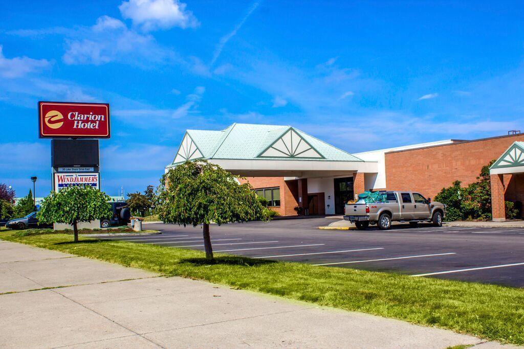 Clarion Hotel Conference Center On Lake Erie Дюнкерк Екстериор снимка